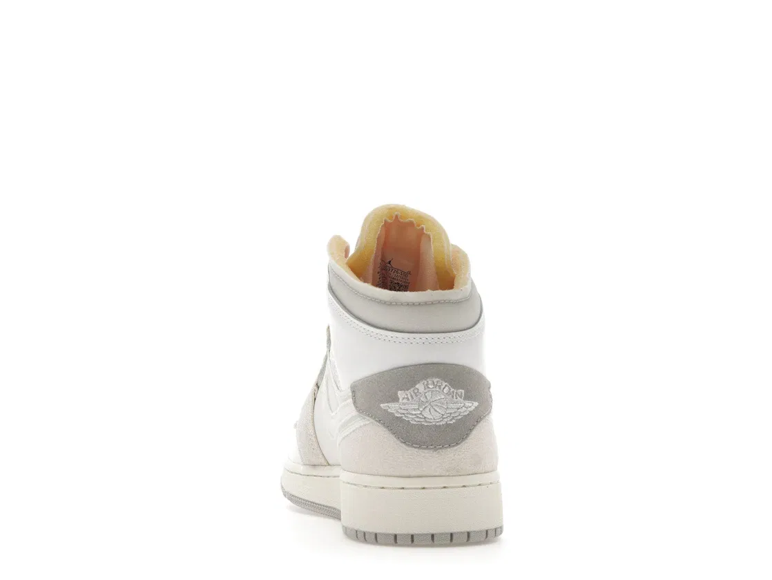 Детские кроссовки с реверсивным слоем Jordan 1 Mid SE Craft Inside Out White Grey, White/Phantom Grey/Sail/Orange — фото 4