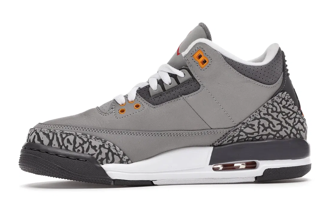 Детские кроссовки Lifestyle с принтом Jordan 3 Retro Jordan, Silver/Sport Red-Light Graphite-Orange Peel — фото 3