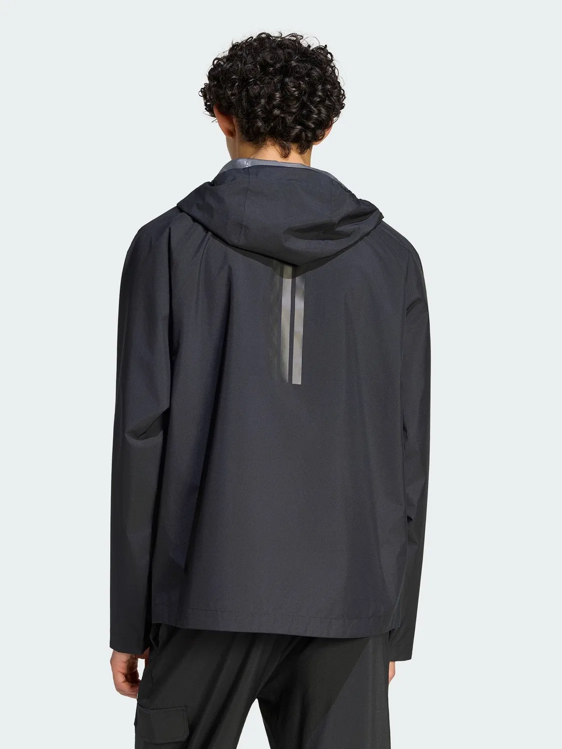 Черная дождевик adidas Essentials — фото 2