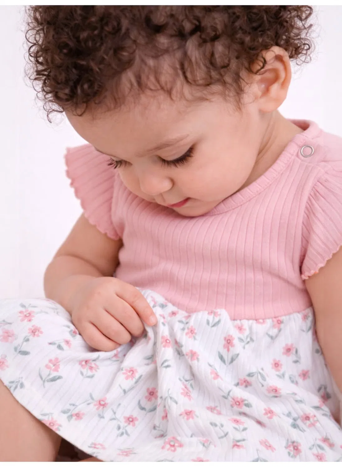 Платье с цветочной юбкой и вышивкой Infant girls drop needle dress Victor And Jane, светло-розовый