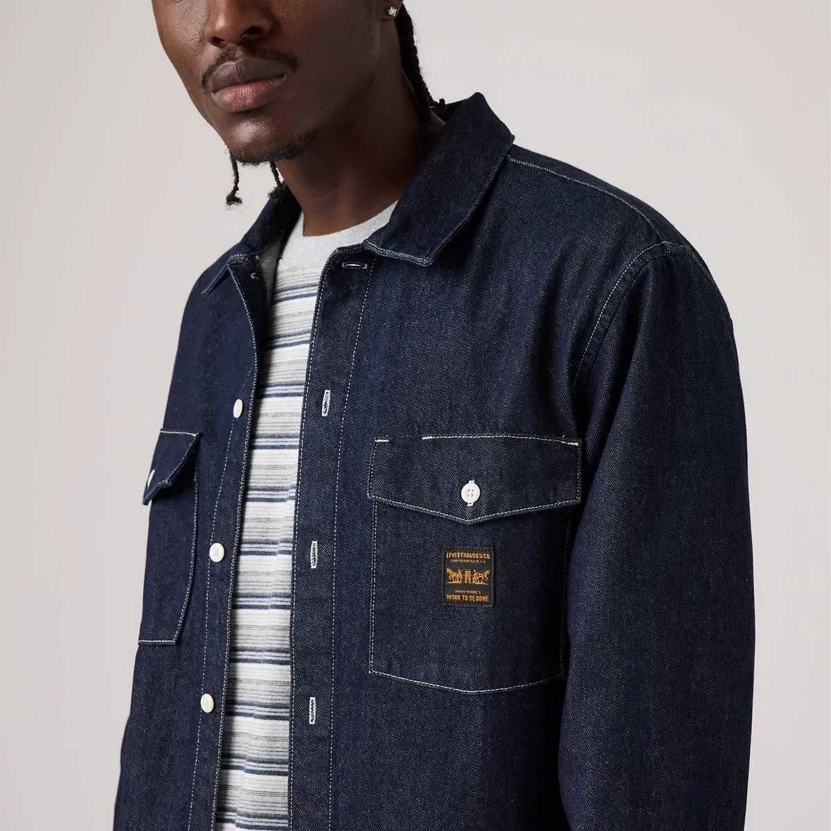 Свободная джинсовая рабочая рубашка с длинными рукавами Levi's, Rinse Work Repeat - Dark Wash — фото 2