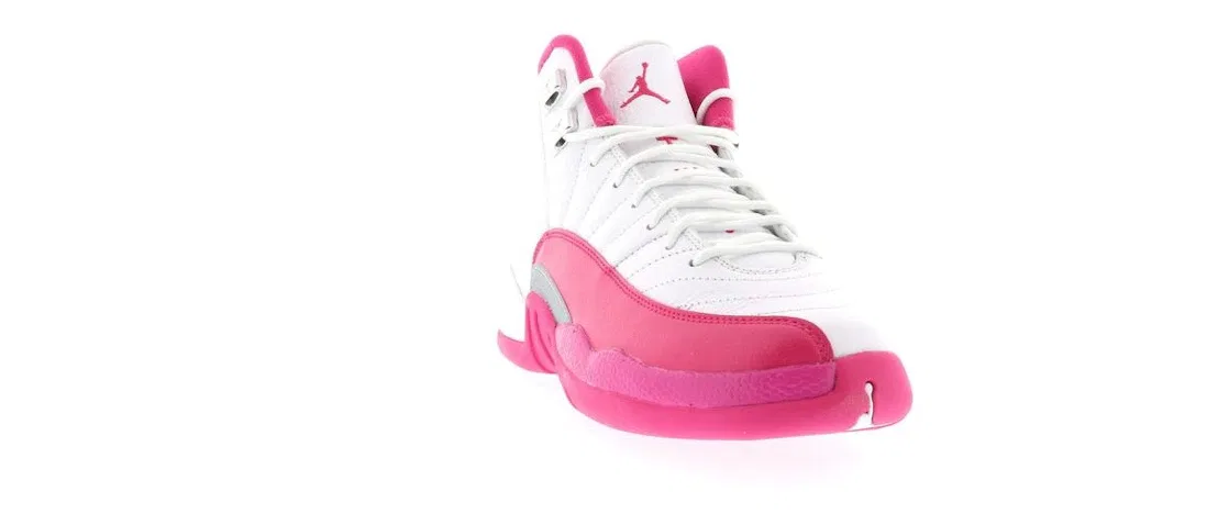 Детские кроссовки Lifestyle с принтом Jordan 12 Retro Jordan, White/Vivid Pink/Metallic Silver — фото 2