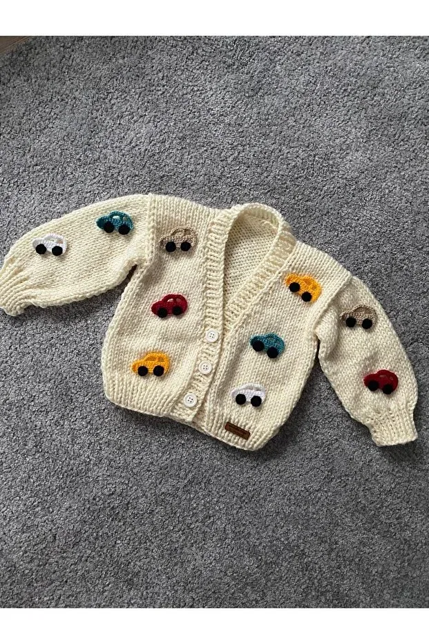 Детский кардиган для мальчиков с принтом Hand knitted boy's cardigan with car detail Nevalin, Ecru — фото 2