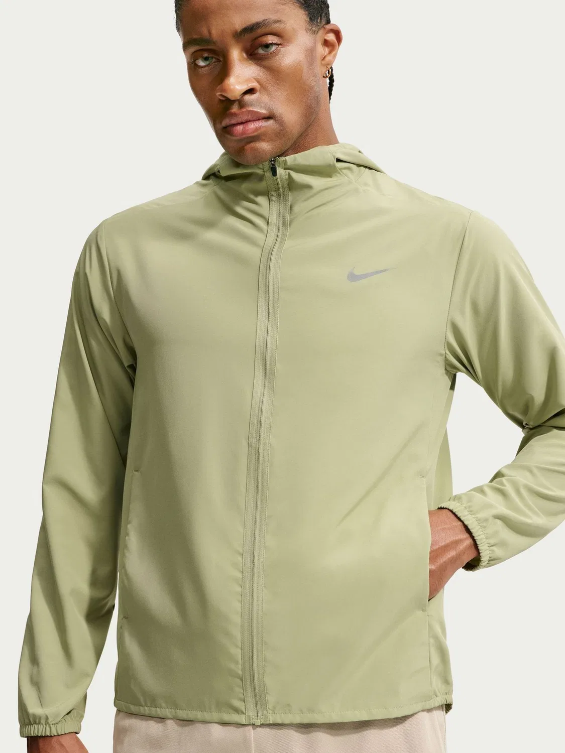 Спортивная куртка с капюшоном Nike Dusty оливково-зеленого цвета Dri-FIT Form — фото 3