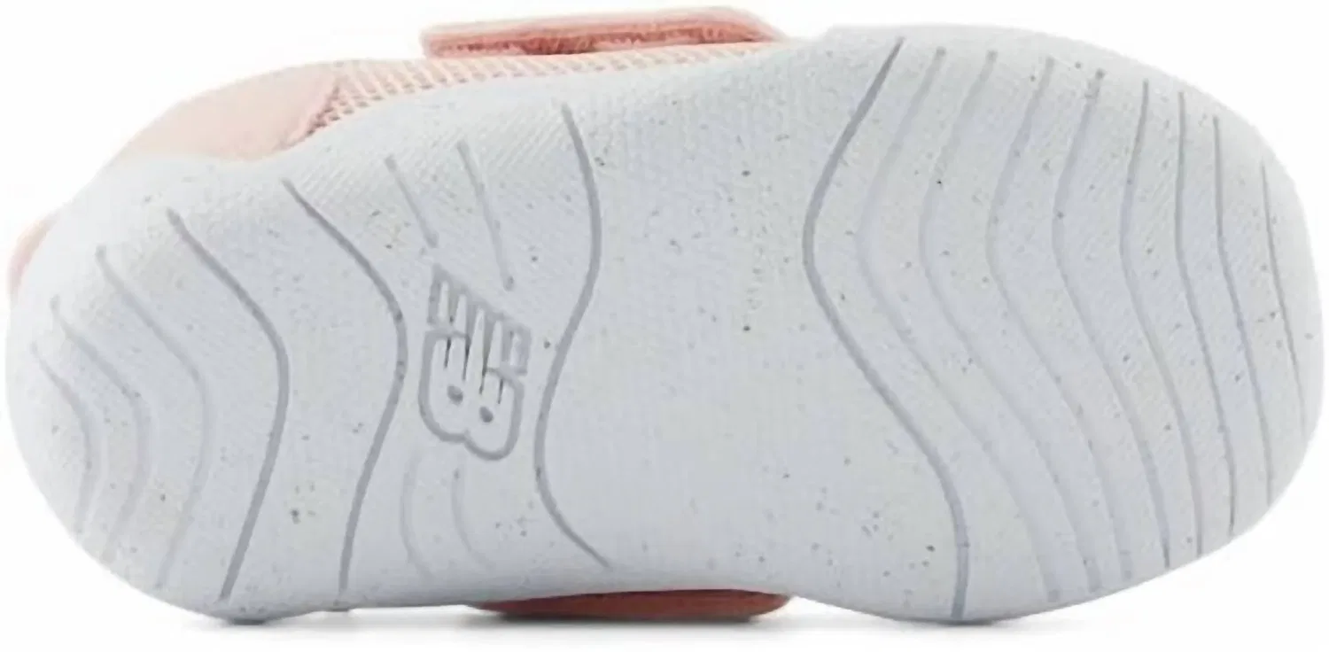 Детские кроссовки для девочек с круглым носом New-B First V1 Sneaker New Balance, Pink/White — фото 4