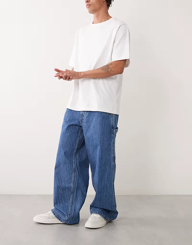 Джинсы Levi's Extra Baggy Milt Striped Denim средней степени потертости