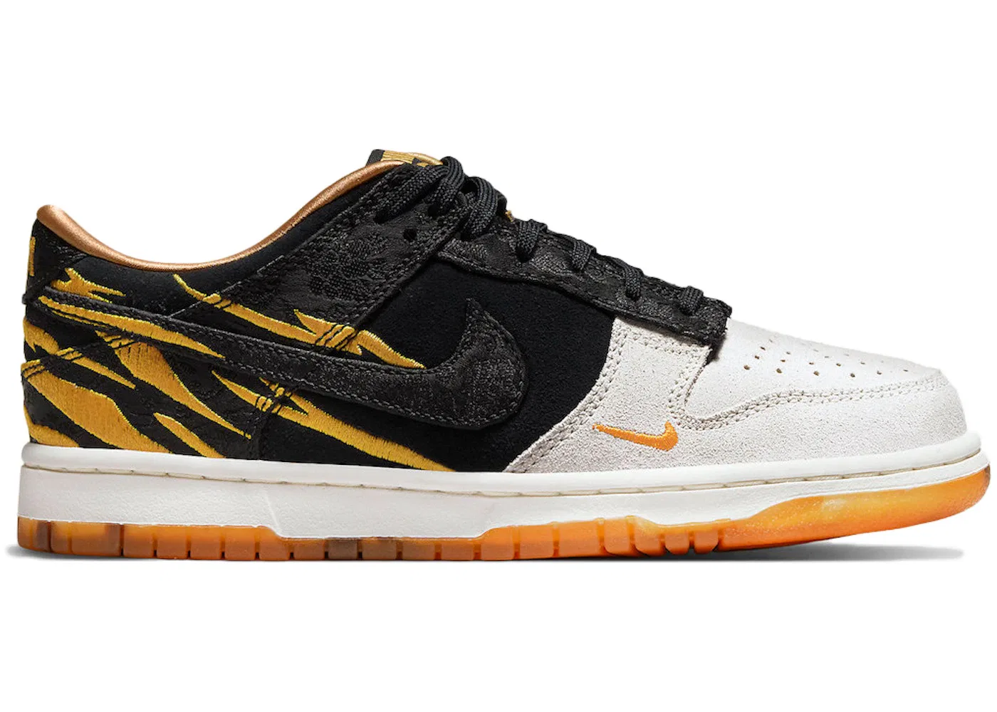 Детские кроссовки Lifestyle с принтом Year of the Tiger Nike Dunk Low Nike, Phantom/Black-Sail-Light Zitron