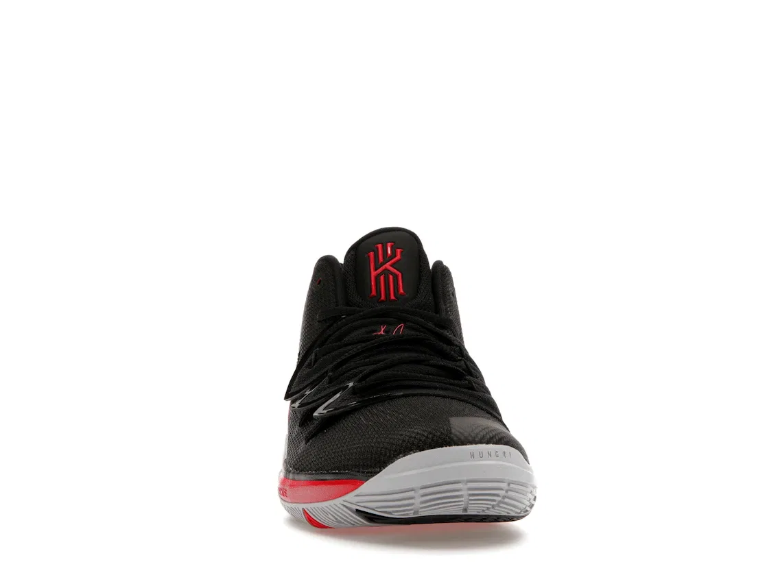 Детские баскетбольные кроссовки Nike Kyrie 5 Bred, University Red/Black-Pure Platinum — фото 2