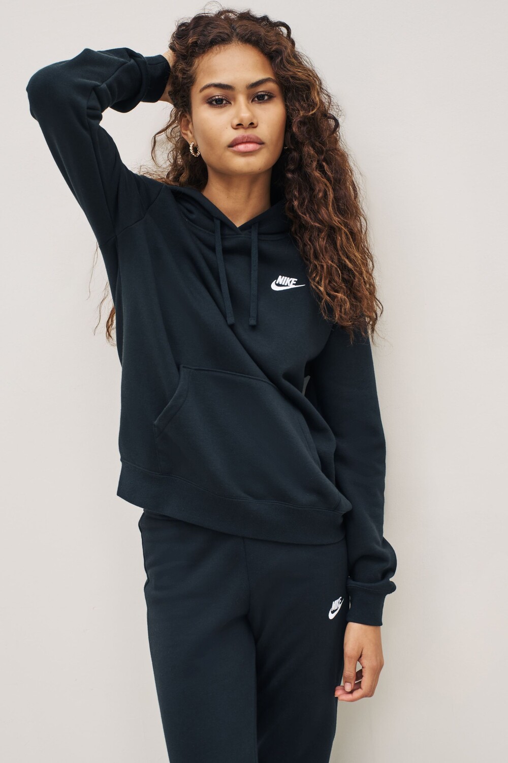 

Клубное вязаное худи Nike, черный