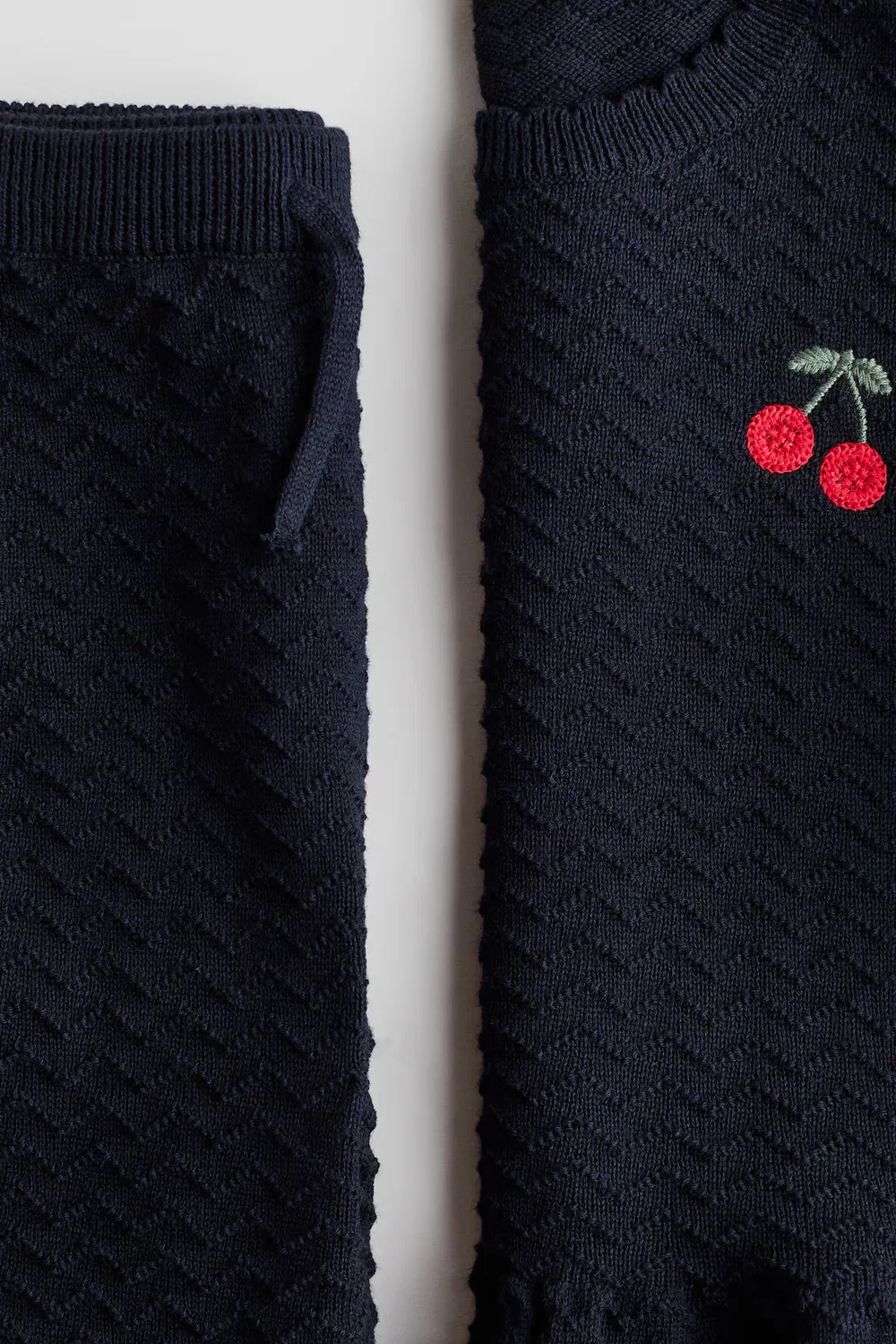 Комплект из двух предметов из фактурного трикотажного хлопка H&M, Marineblau/Kirschen — фото 3