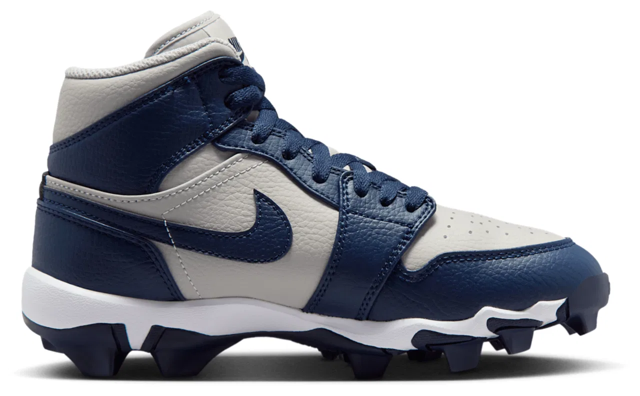 Кроссовки для мальчиков AJ 1 Mid Cleats Jordan, цвет Wolf Grey/College Navy