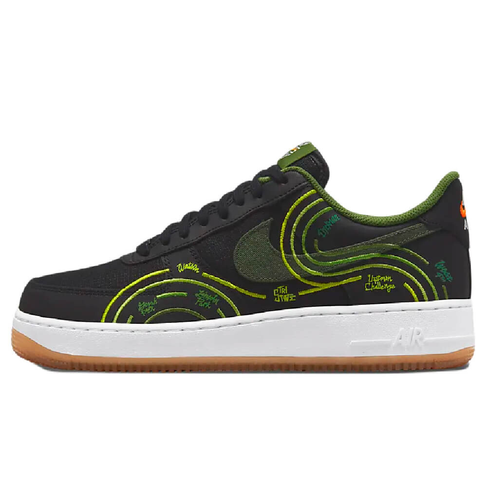 

Кроссовки Nike Air Force 1 07 LV8, черный/белый