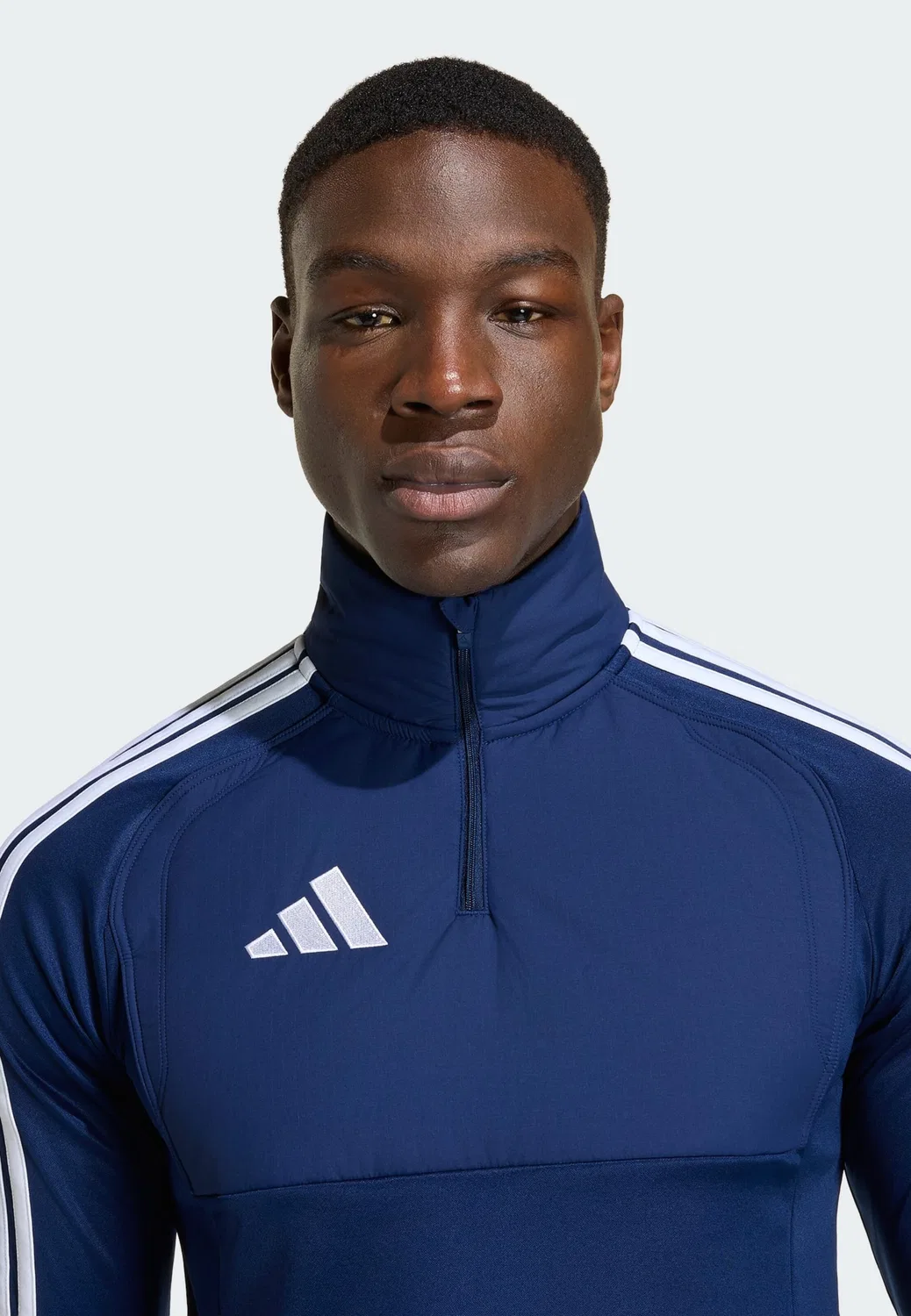Спортивная футболка Adidas Performance Shirt Tiro26 темно-синего цвета — фото 4