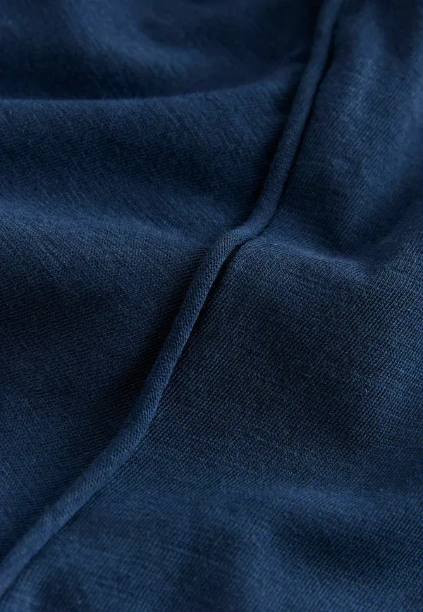 Футболка Regular Fit, Next, модель lightweight slub raw edge neck t-shirt, цвет темно-синий — фото 3