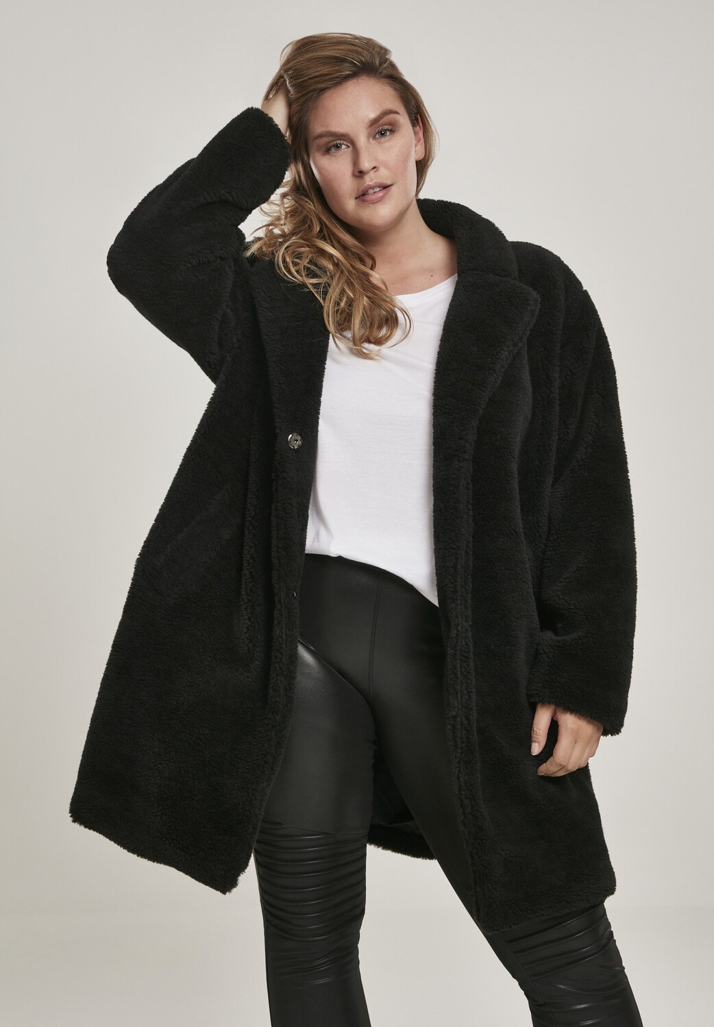 

Пальто зимнее Urban Classics Curvy, черный