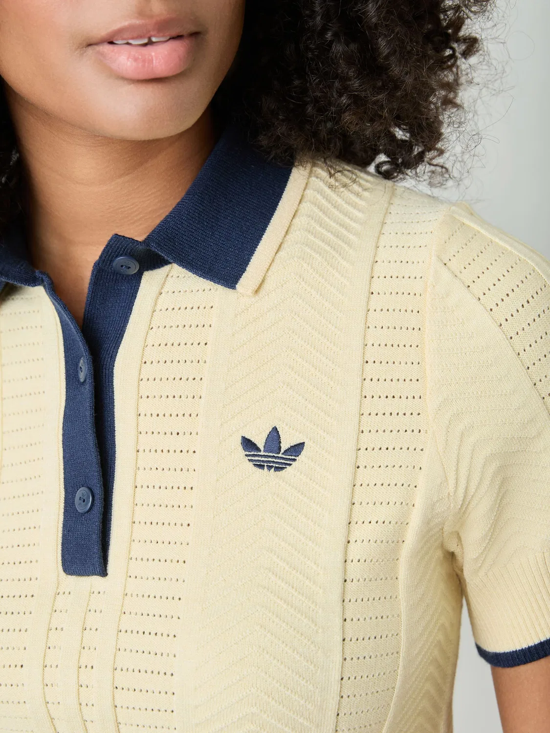 Кремовые рубашки поло adidas originals — фото 4