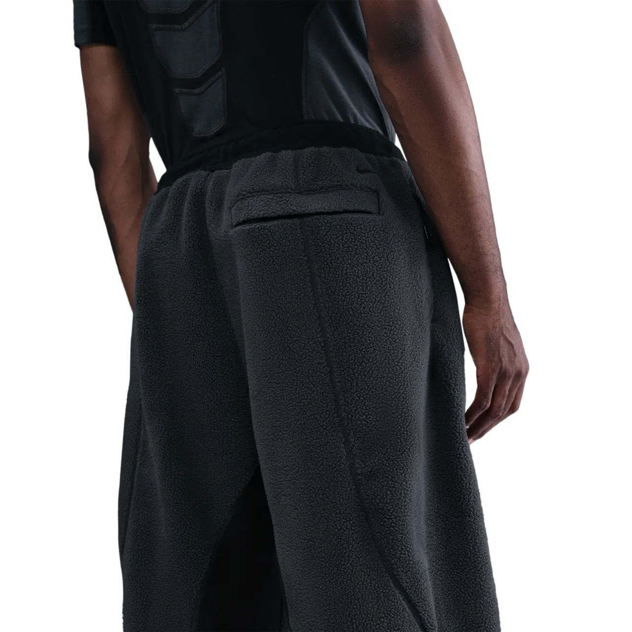 Брюки мужские Tech Windwall Open Hem Nike, цвет Black/Black/Anthracite — фото 2