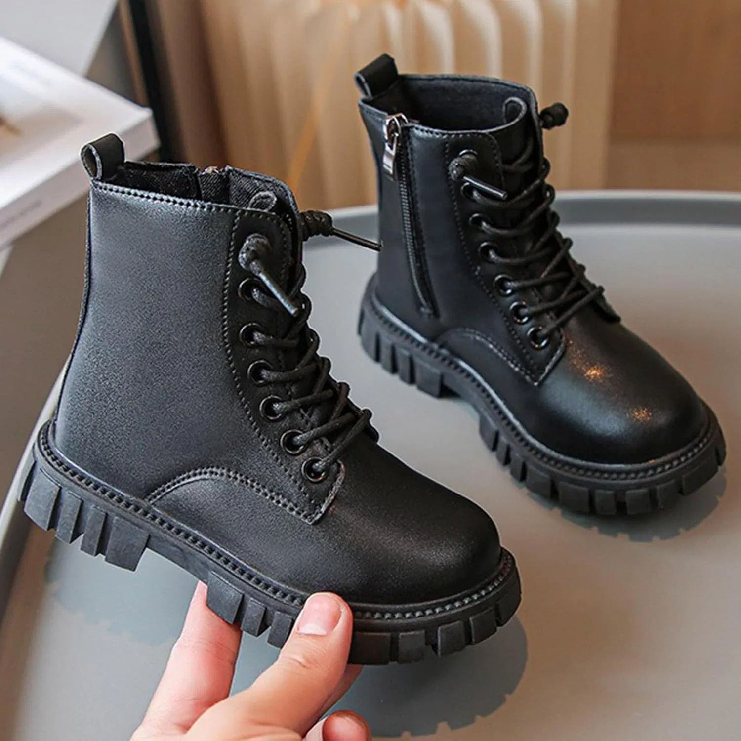 Детские ботинки на шнуровке с молнией, модель Lace Up Combat Ankle Booties, Black — фото 3