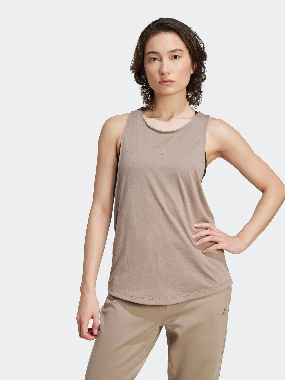 Топ для йоги adidas Yoga Essentials, коричневый