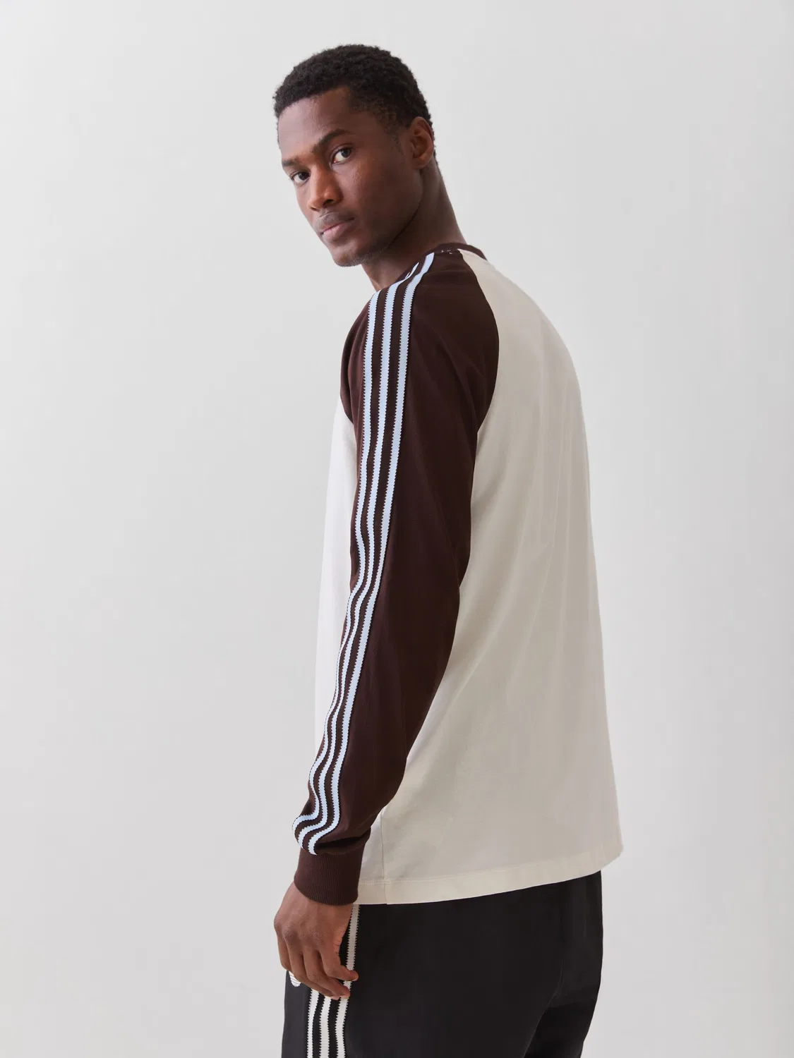 Футболка с длинным рукавом Britcore Cali, adidas Originals, бежевый — фото 3