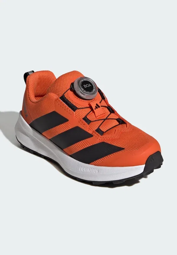Кроссовки Agravic унисекс для бега по неровным поверхностям Adidas Terrex, белый/черный/оранжевый — фото 2