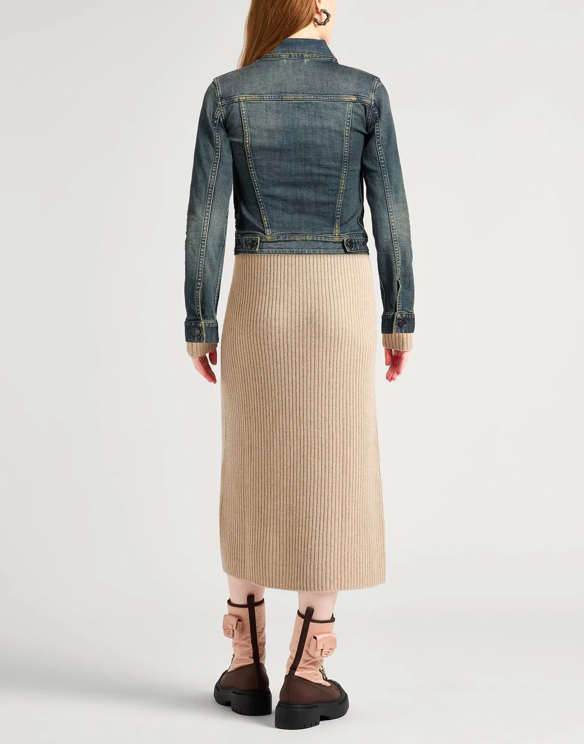 Женская джинсовая куртка-тракер с потертостями Balenciaga, синий — фото 3