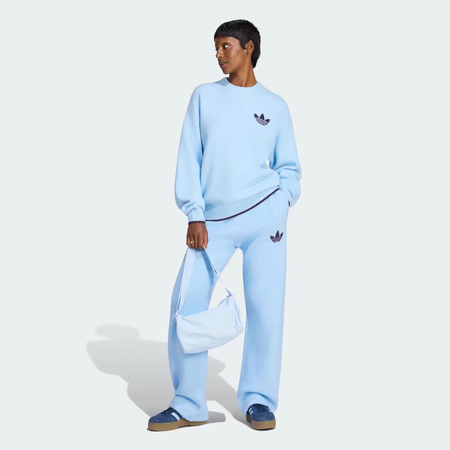 Женский свитшот свободного кроя ESS Knit Tipping Crew Adidas Originals, небесно-голубой/благородный красный — фото 3
