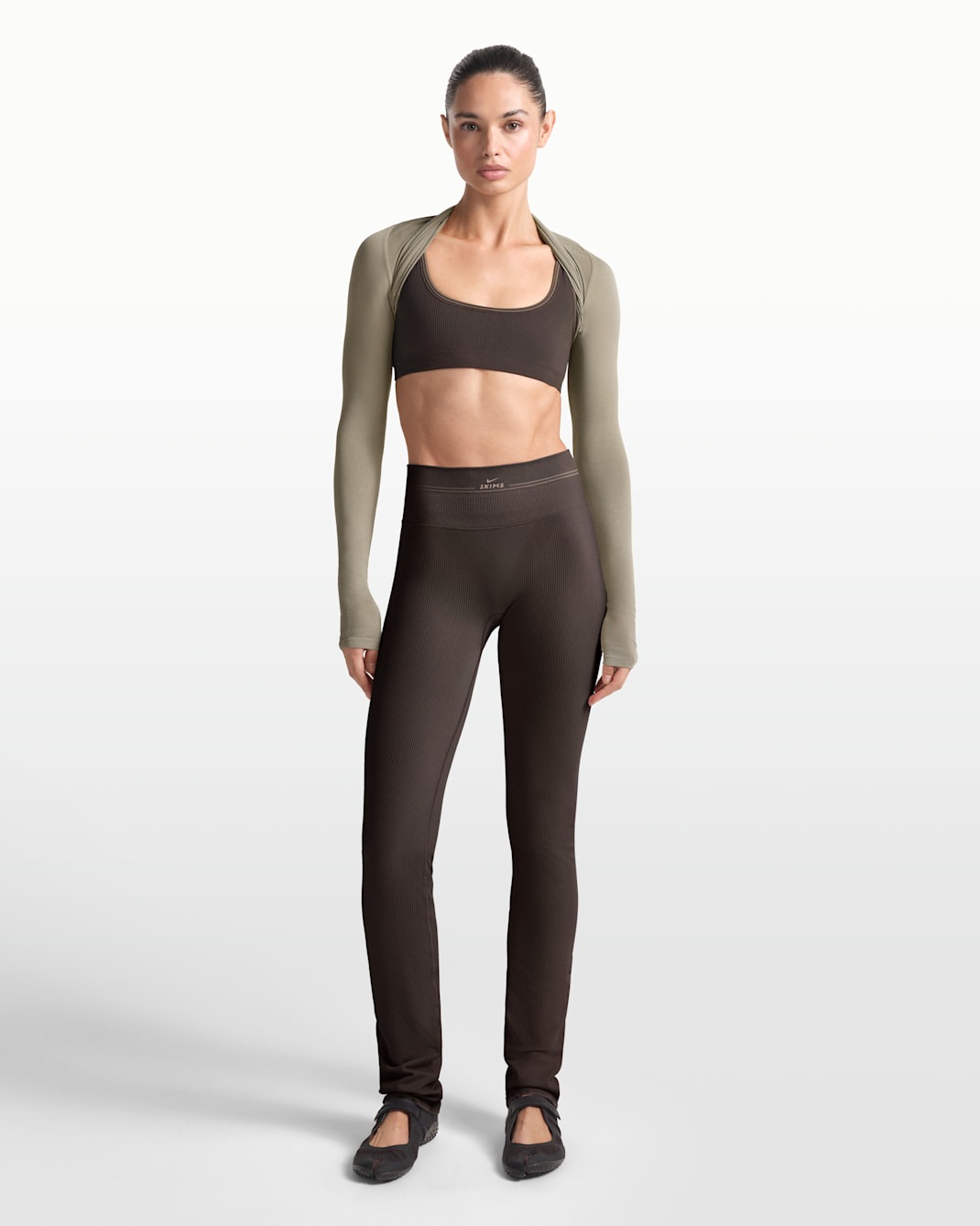 

Леггинсы Nike x SKIMS Ribbed Seamless Women's 34" Straight, коричневый