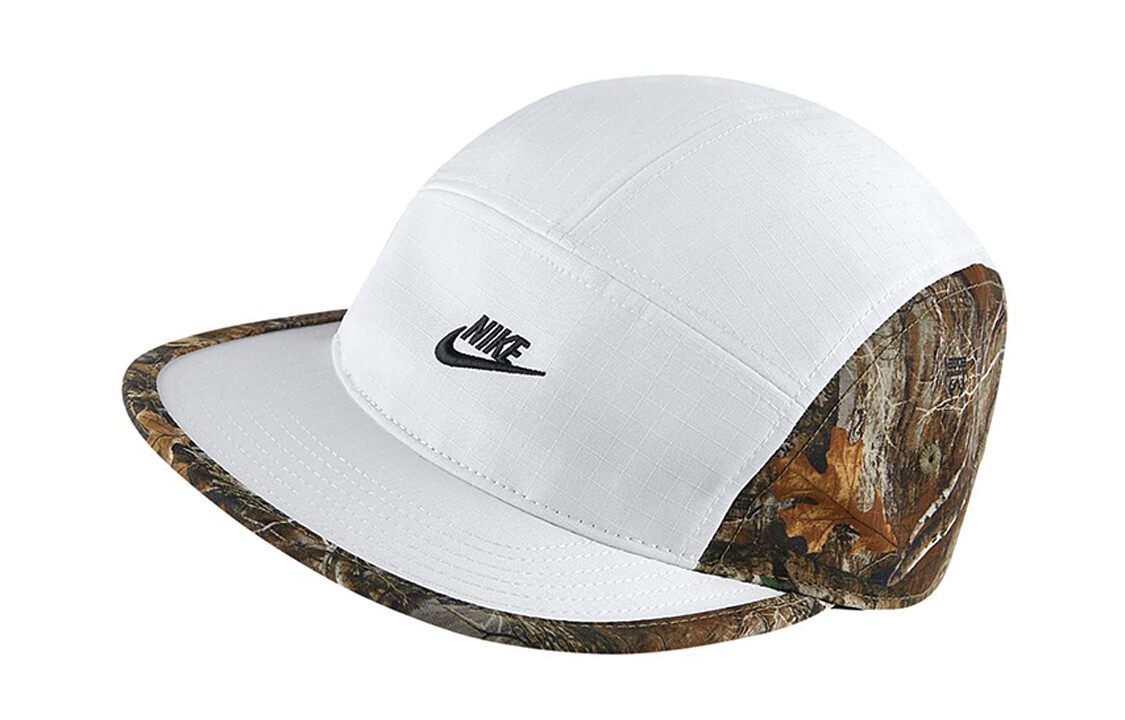 

Спортивная кепка унисекс Nike, White