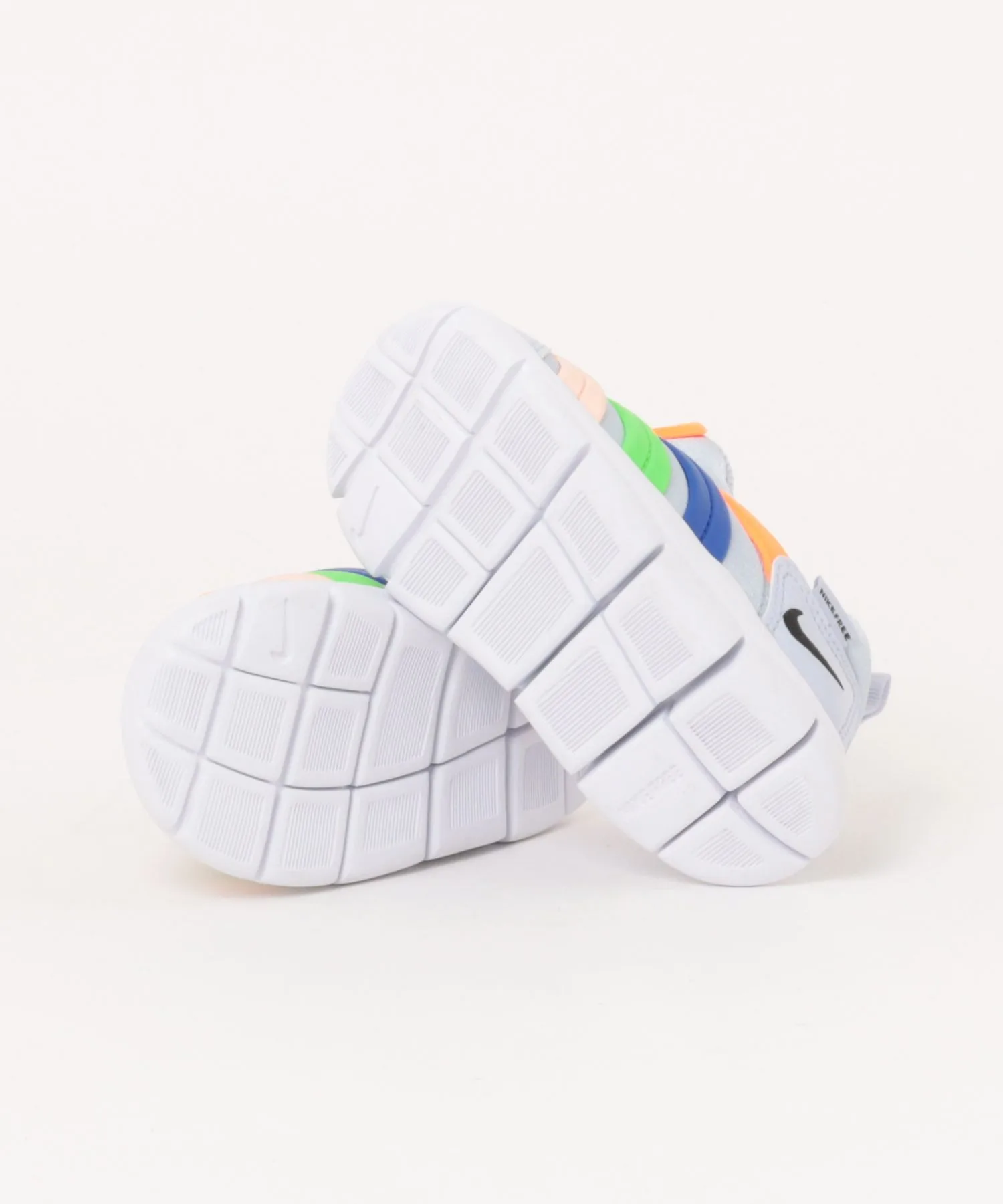Детские кроссовки-слипоны с гибкой подошвой Dynamo Free TD NIKE серые — фото 3