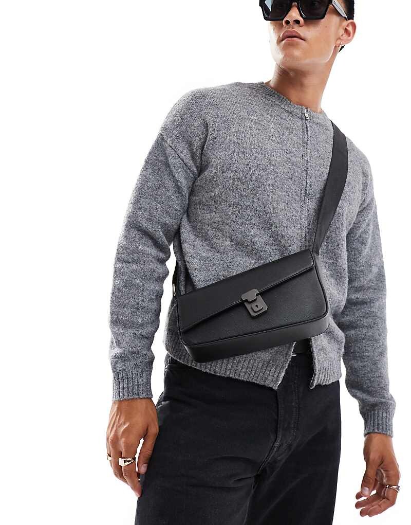 

Черная сумка через плечо из искусственной кожи с застежкой ASOS DESIGN