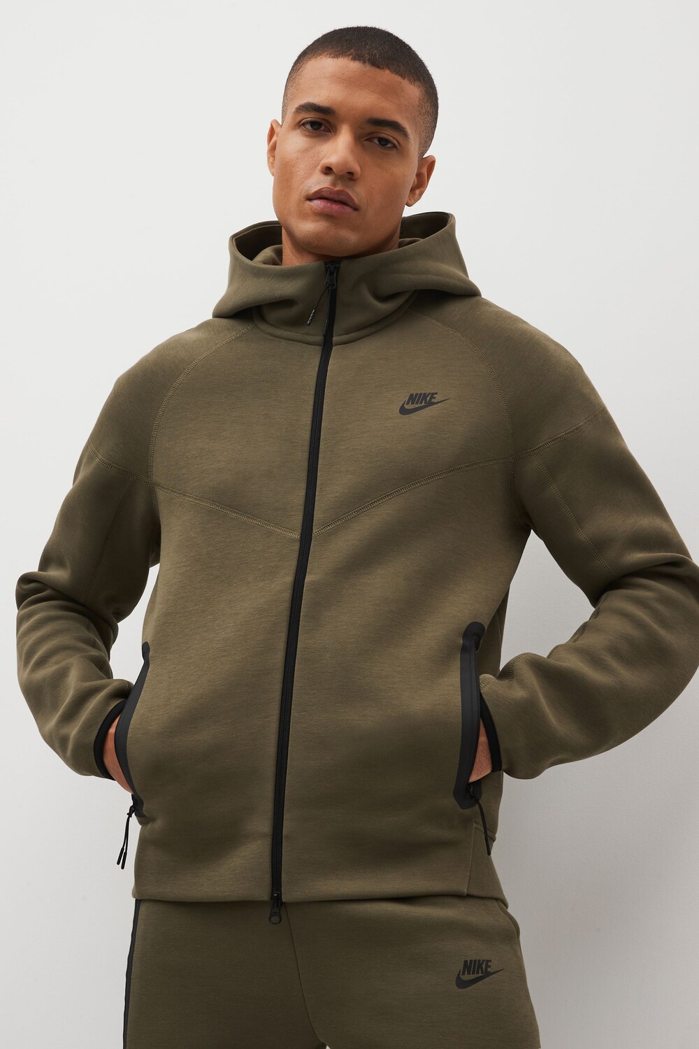 

Толстовка из технического флиса на молнии Nike, зеленый
