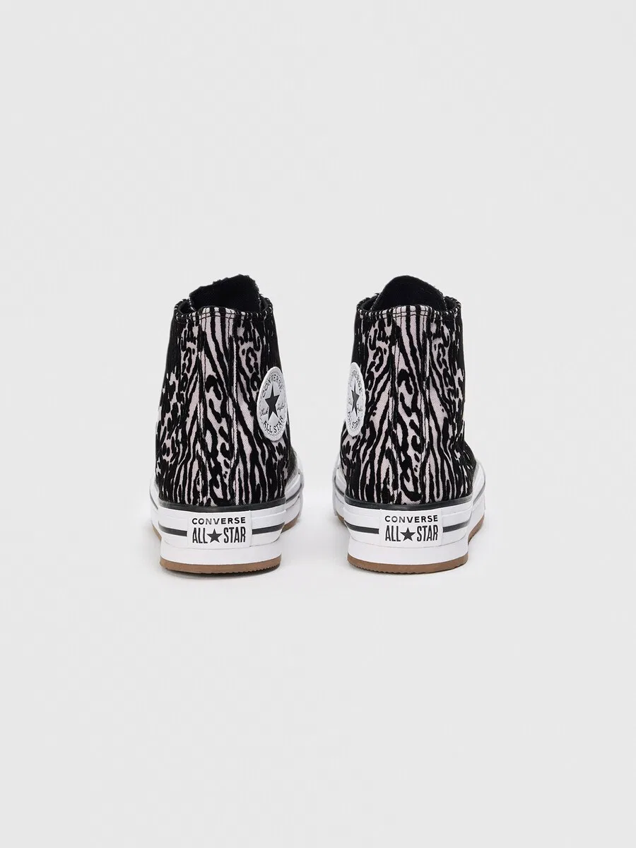 Кроссовки CONVERSE 'Chuck Taylor All Star' пастельно-фиолетового цвета — фото 3