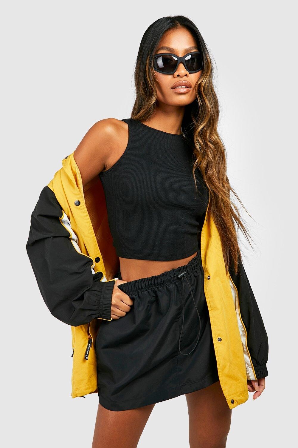 

Мини-юбка на шнурке boohoo, черный