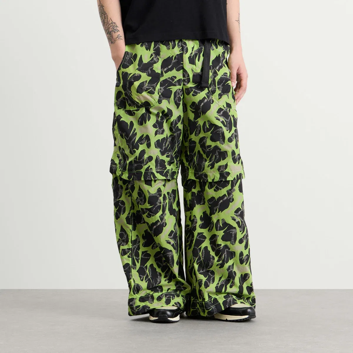 Брюки-карго трансформер Nike Pf Woven Convertible Pants, Cream Ii & Volt Ice — фото 2