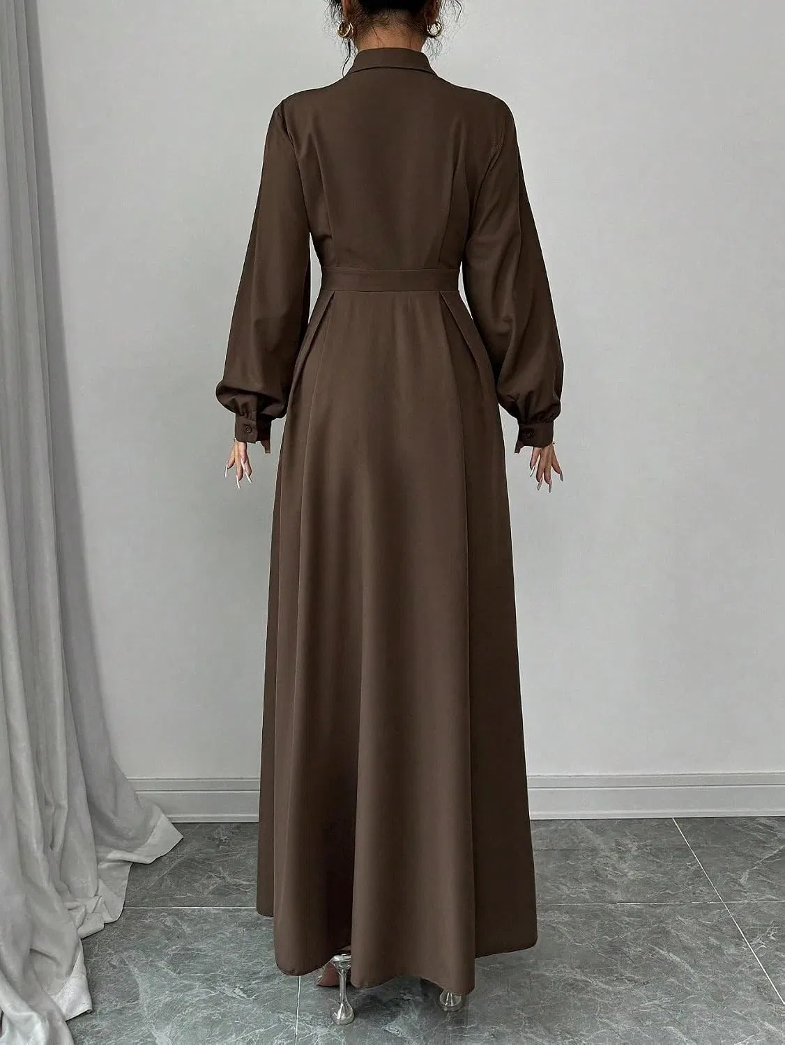 Женское платье-рубашка A-силуэта с воротником, Coffee Brown — фото 2