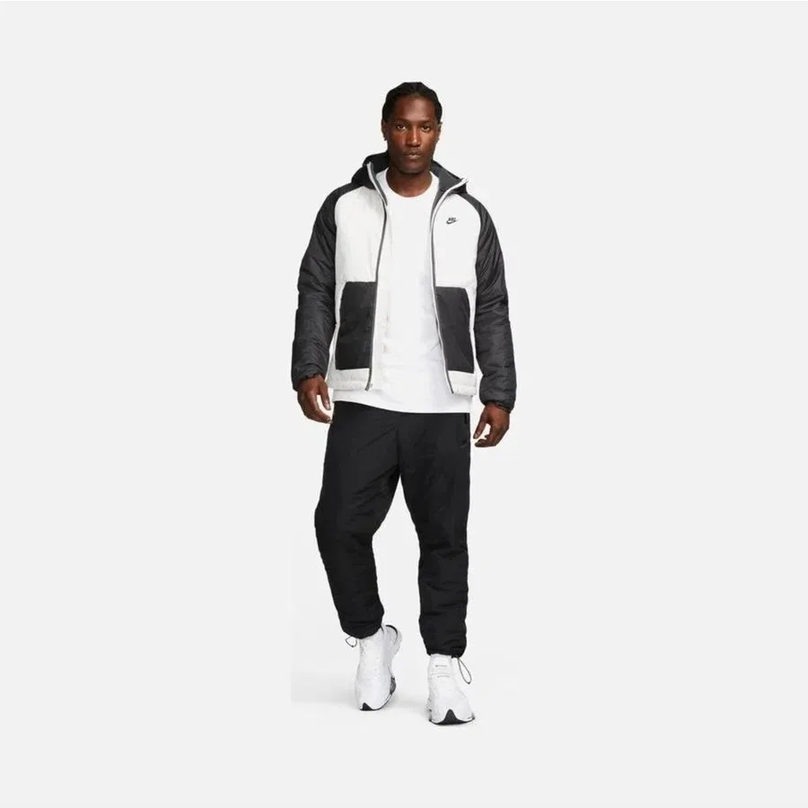 Спортивные штаны Nike Sportswear Therma-Fit Filled Woven Tech+, Черный