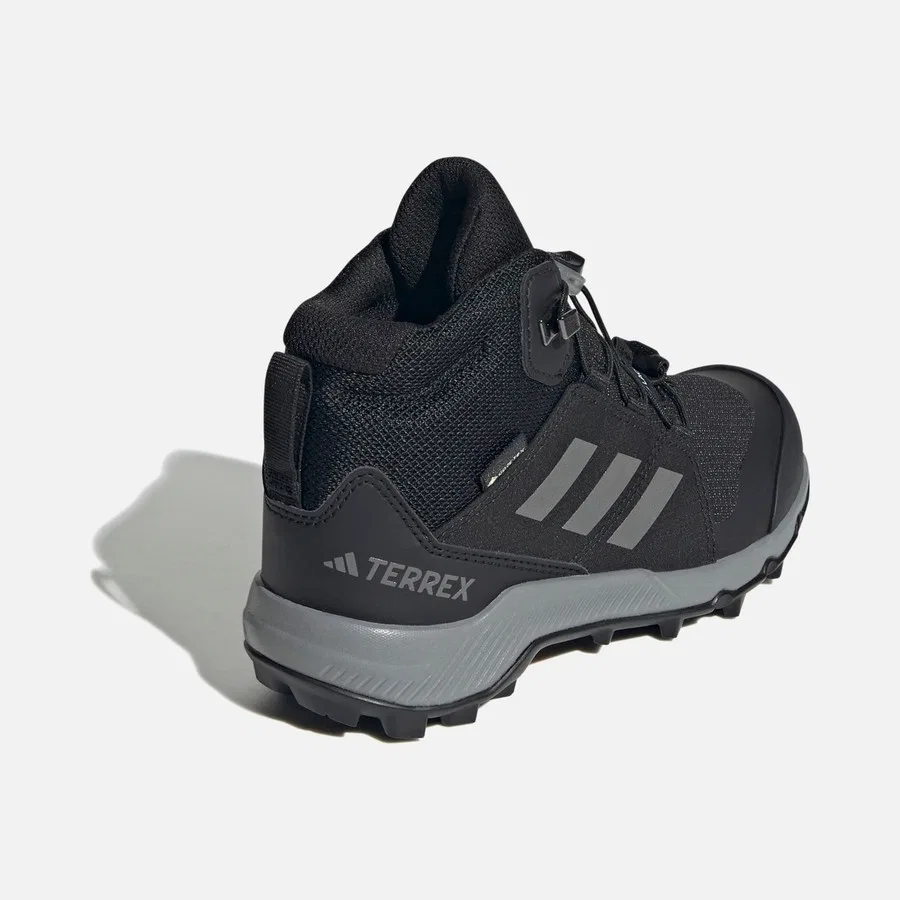 Детские спортивные ботинки с мембраной Terrex Mid Gtx K adidas, Темно-синий — фото 4