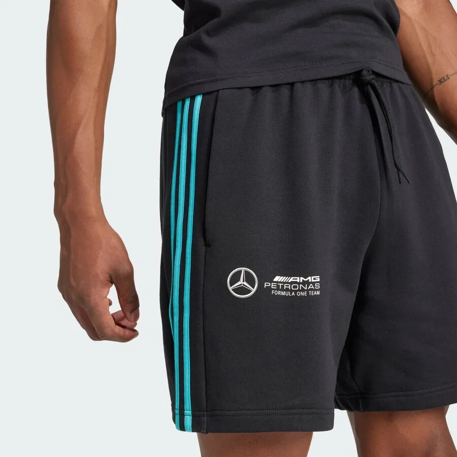 Спортивные шорты ADIDAS PERFORMANCE Regular Workout Pants 'MERCEDES - AMG PETRONAS FORMULA ONE TEAM DNA SHORT' черного цвета — фото 4