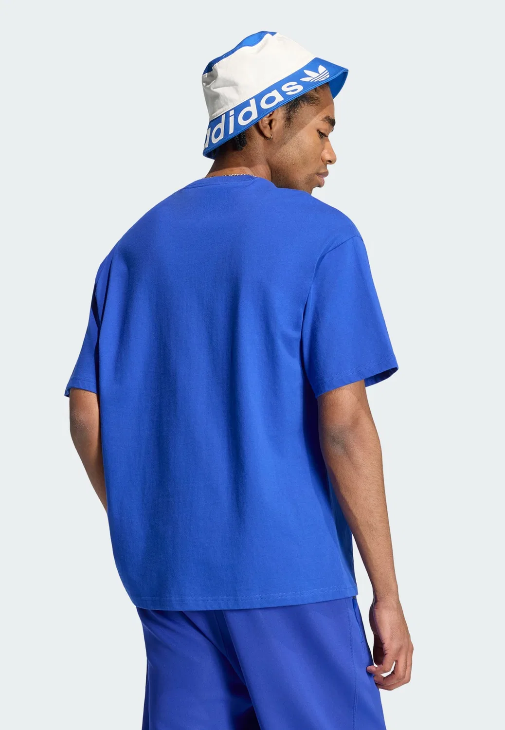 Футболка Adidas Originals Trefoil Essentials синего цвета — фото 3