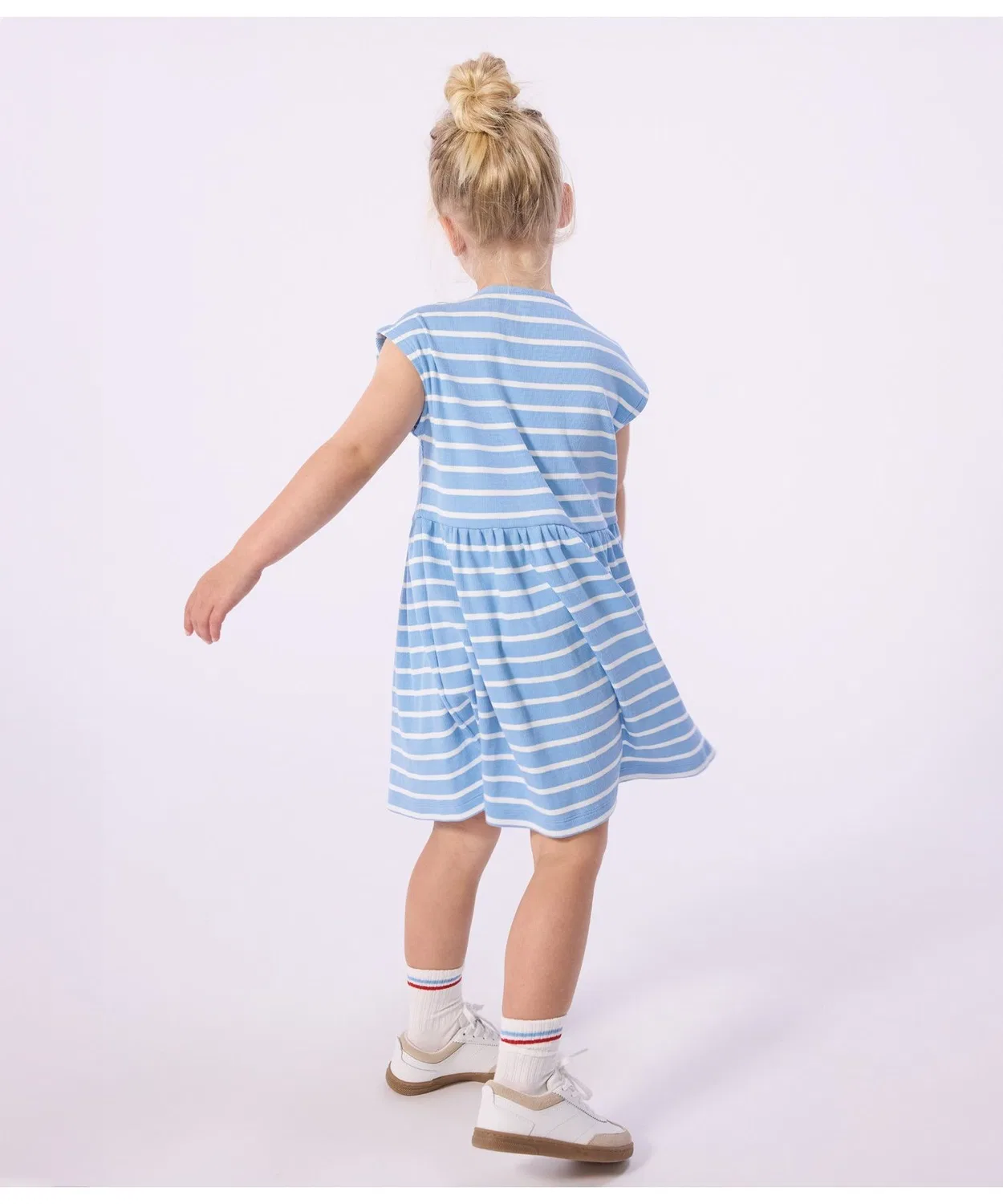 Детское платье без рукавов с полосатым принтом PETIT BATEAU, White Blue — фото 2