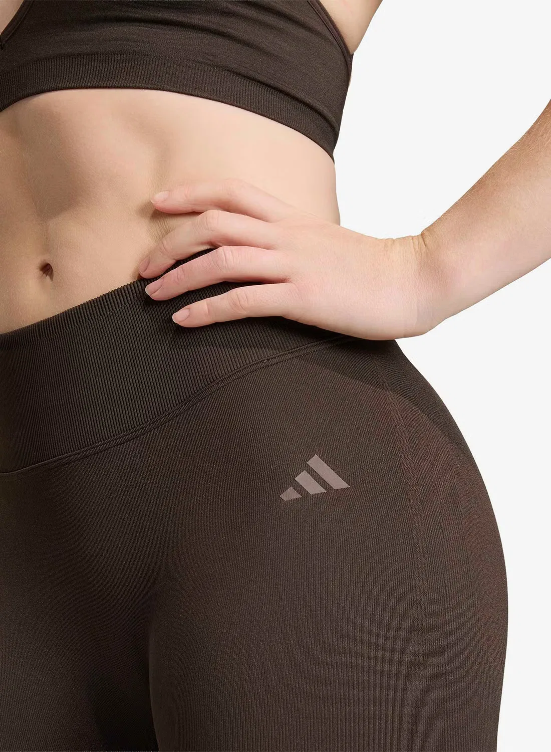 Леггинсы с эффектом пуш-ап Workout Essentials Knit Scrunch 7/8 Adidas, аусо — фото 4