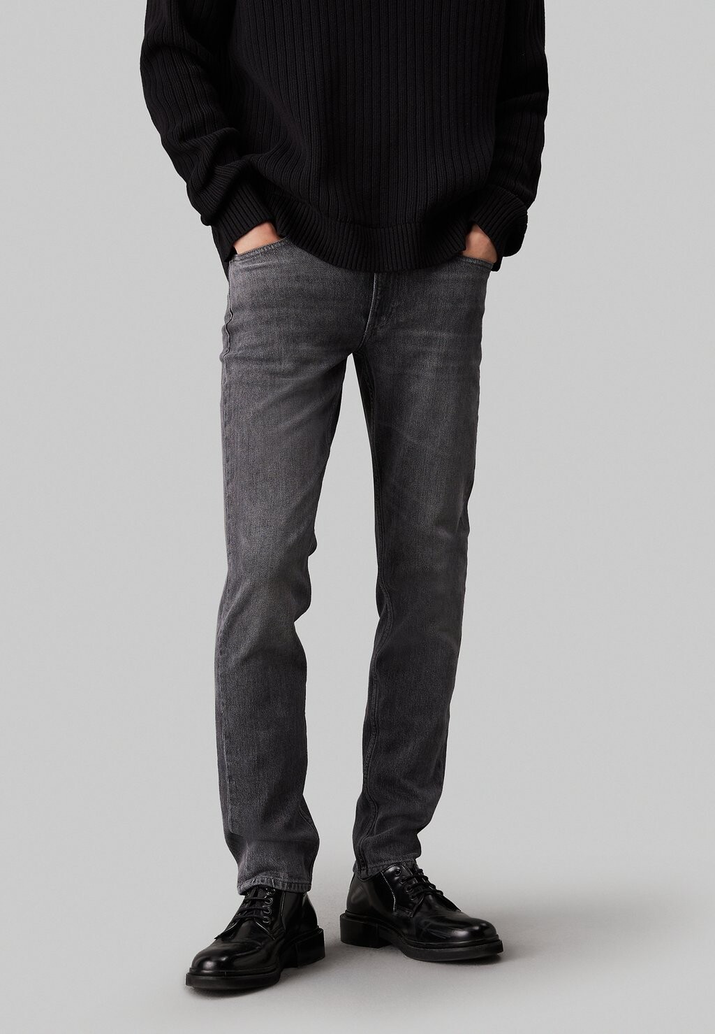 

Джинсы облегающего кроя TAPERED Calvin Klein Jeans, серый деним