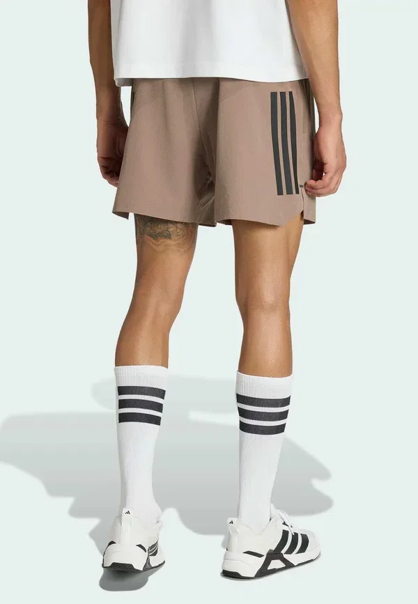 Шорты D4T Power с тремя полосками - спортивные шорты Adidas Performance, хаки — фото 2