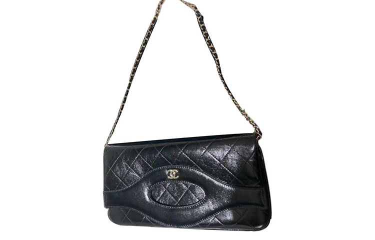 

CHANEL Кожаная наплечная сумка через плечо мини женская черная