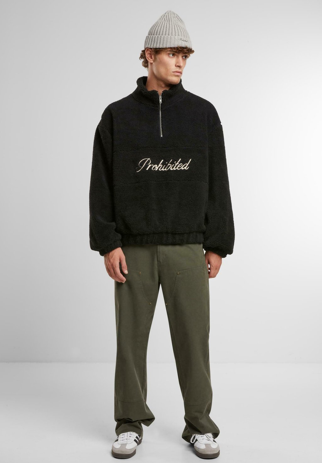 

Флисовый джемпер WOODFORD HALFZIP PROHIBITED, черный