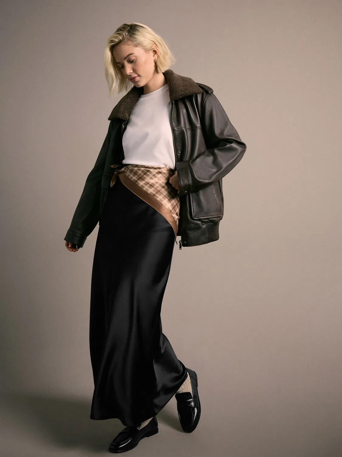 Юбка миди сатиновая, Black Satin Midi Skirt Next, черный