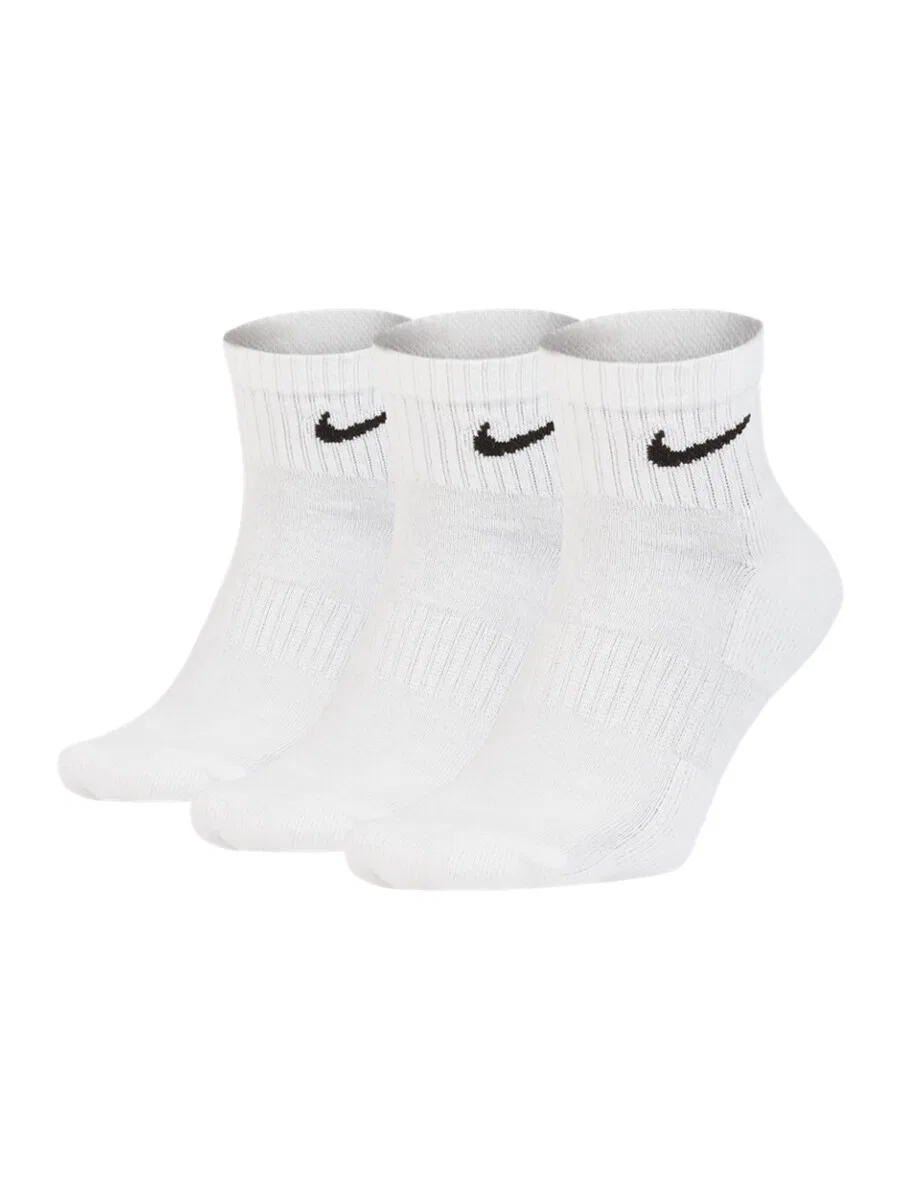 Спортивные носки NIKE белого цвета