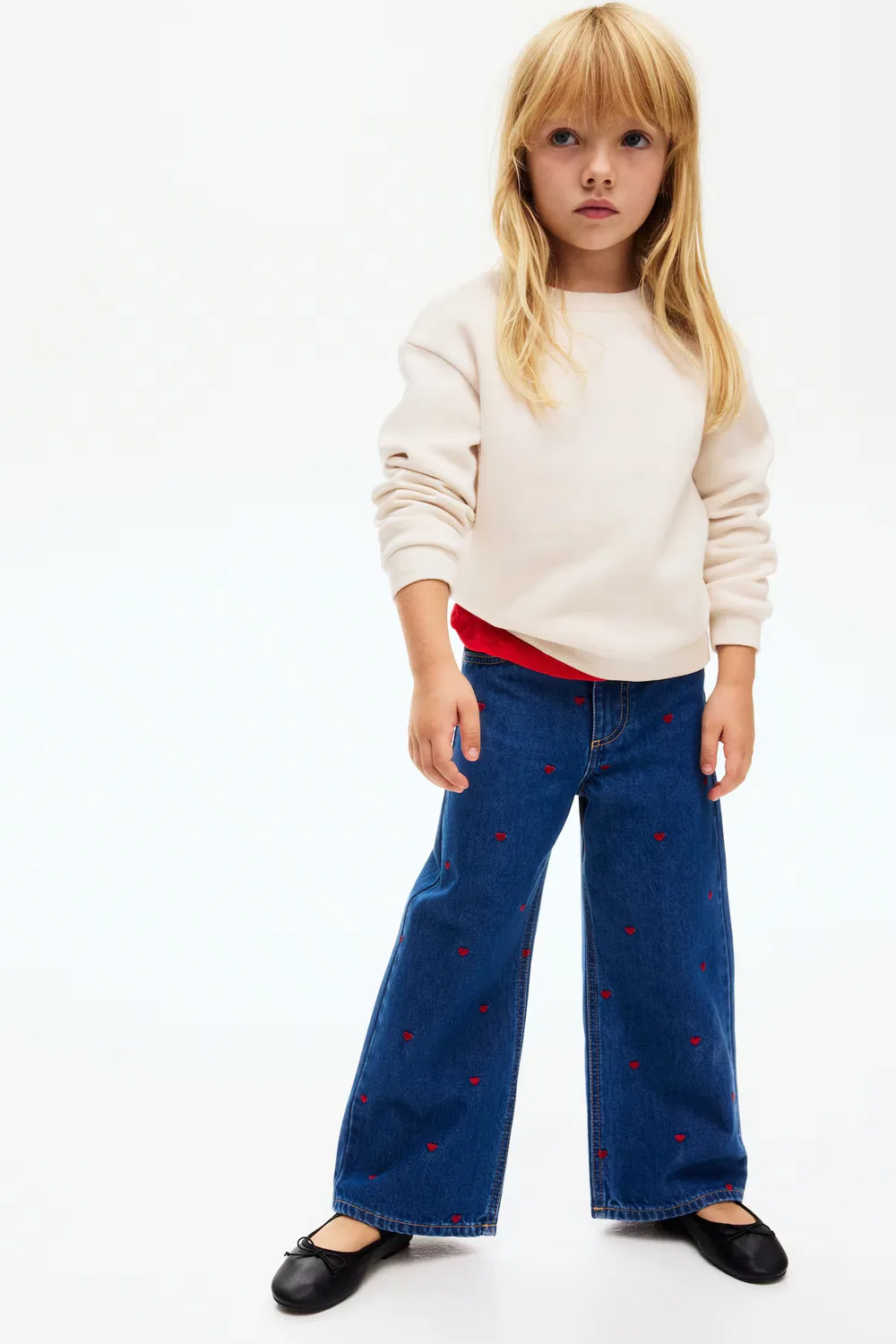 Джинсы с широкими штанинами и принтами H&M, Denimblau/Herzen