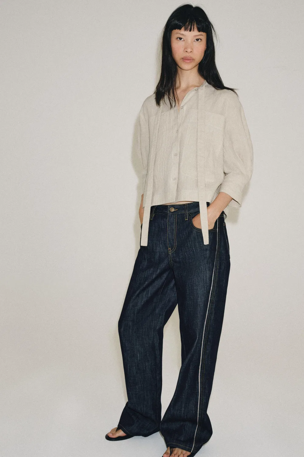 Рубашка из льняной смеси от ZW COLLECTION с завязками. ZARA, Beige — фото 3